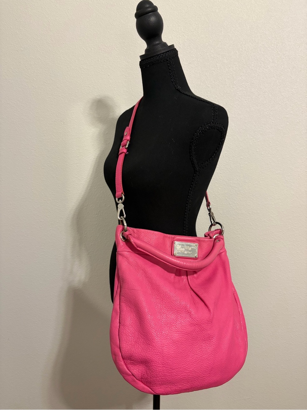 Marc by Marc Jacobs New Q Hillier Pink Leather Hobo Crossbody